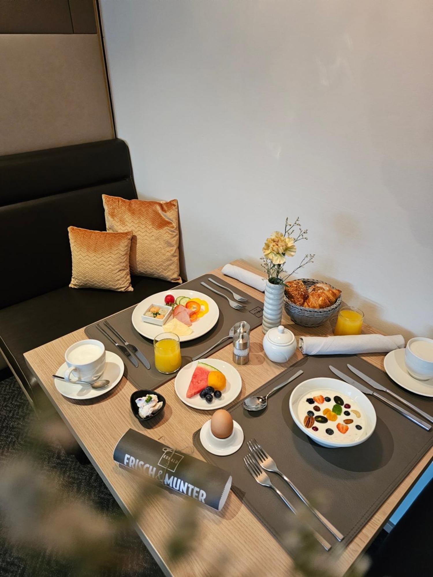 Hotel Kowald Loipersdorf Лойперсдорф бай Фюрстенфелд Екстериор снимка
